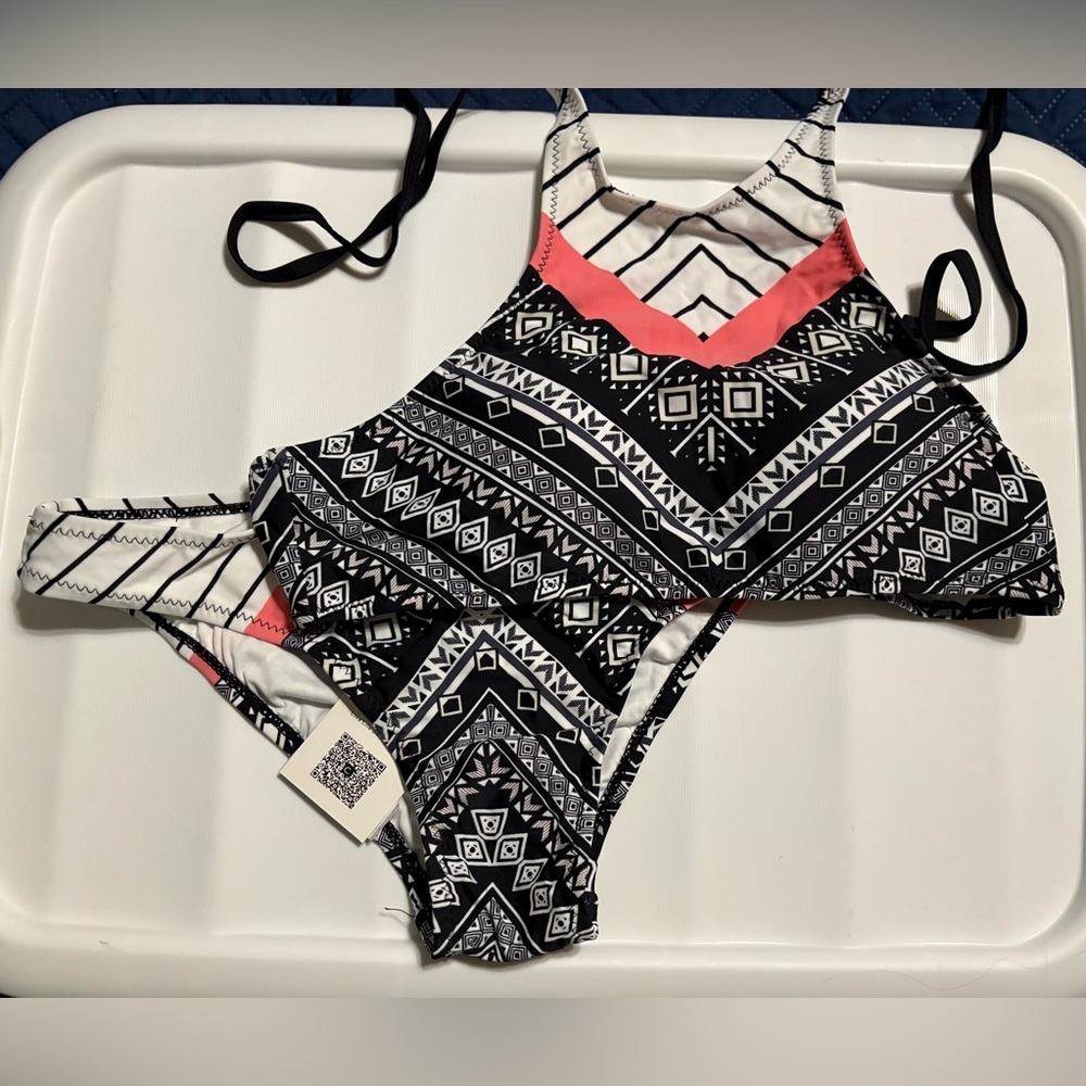 Cupshe Geometric Black and White Swimsuit with Pink Accents and high neck